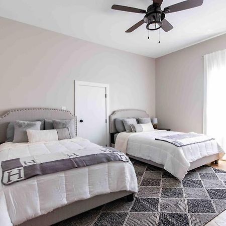 Newly Renovated 3 Bedroom Shelby Park Home **Free Parking** Louisville Exterior photo