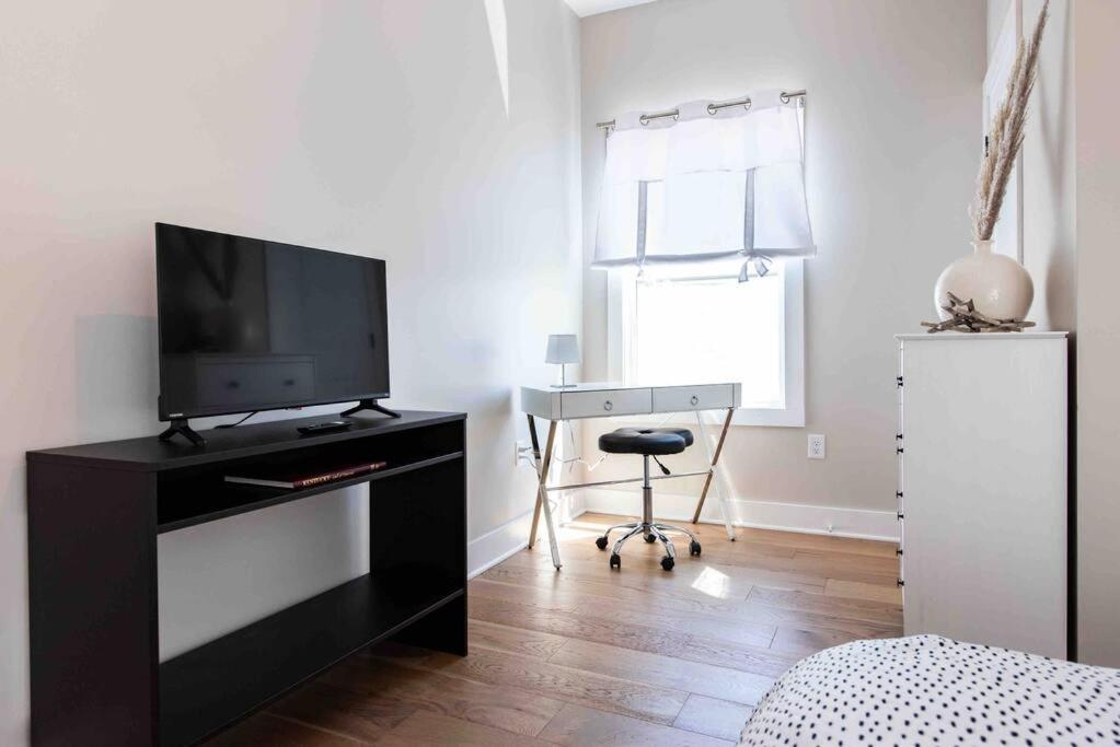 Newly Renovated 3 Bedroom Shelby Park Home **Free Parking** Louisville Exterior photo